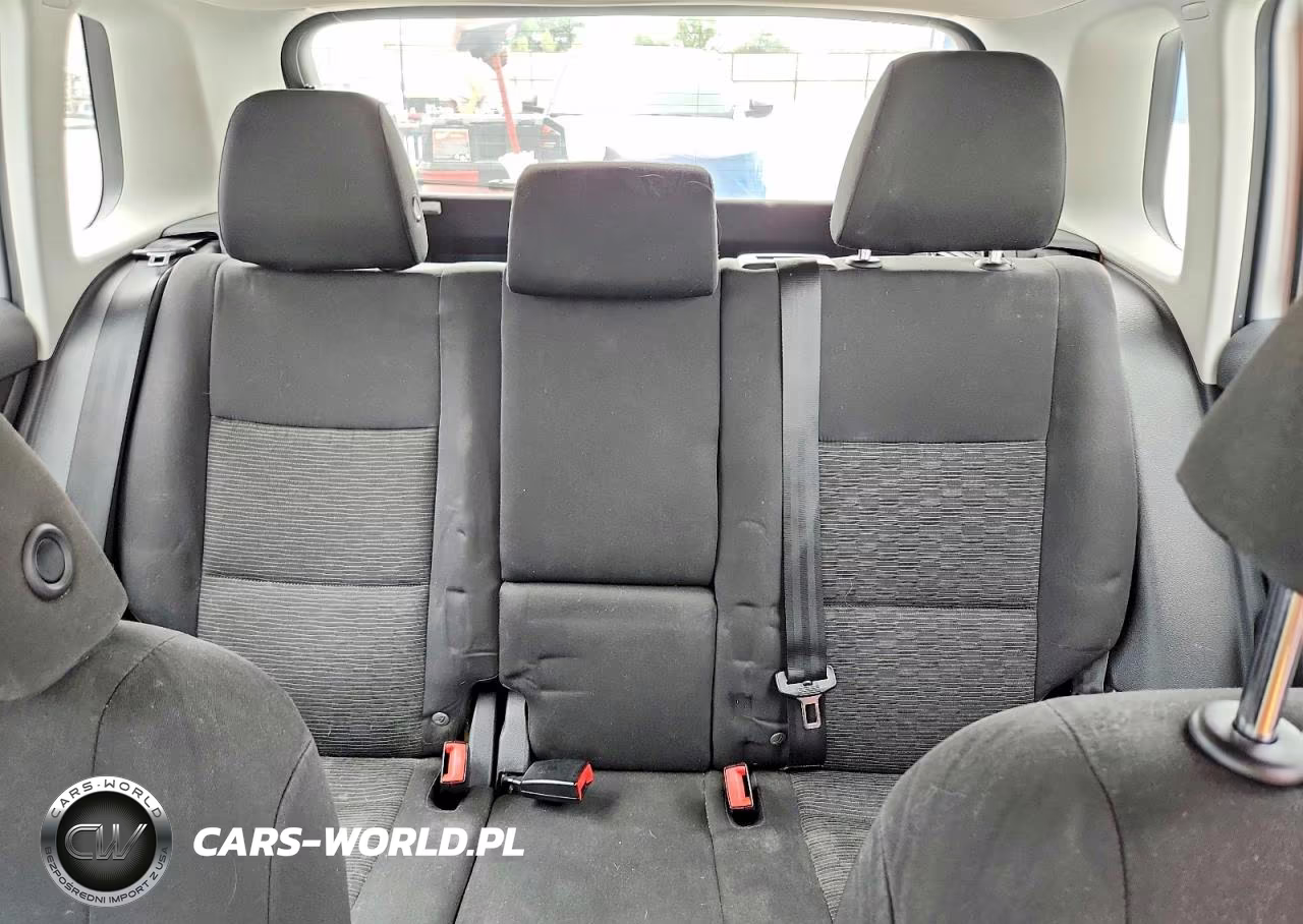 2015 Volkswagen Tiguan S VIN:WVGBV7AX3FW610040 - 10