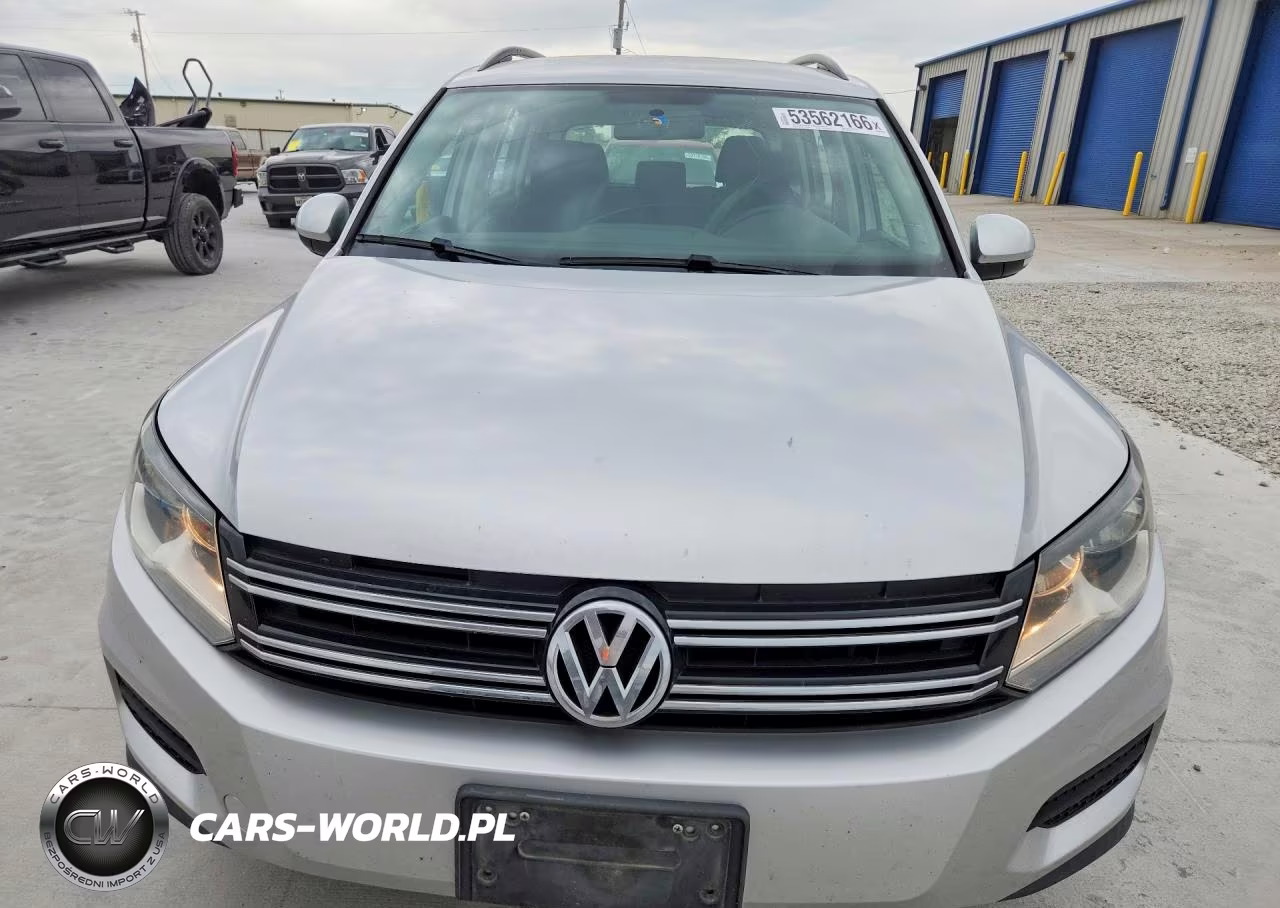 2015 Volkswagen Tiguan S VIN:WVGBV7AX3FW610040 - 5