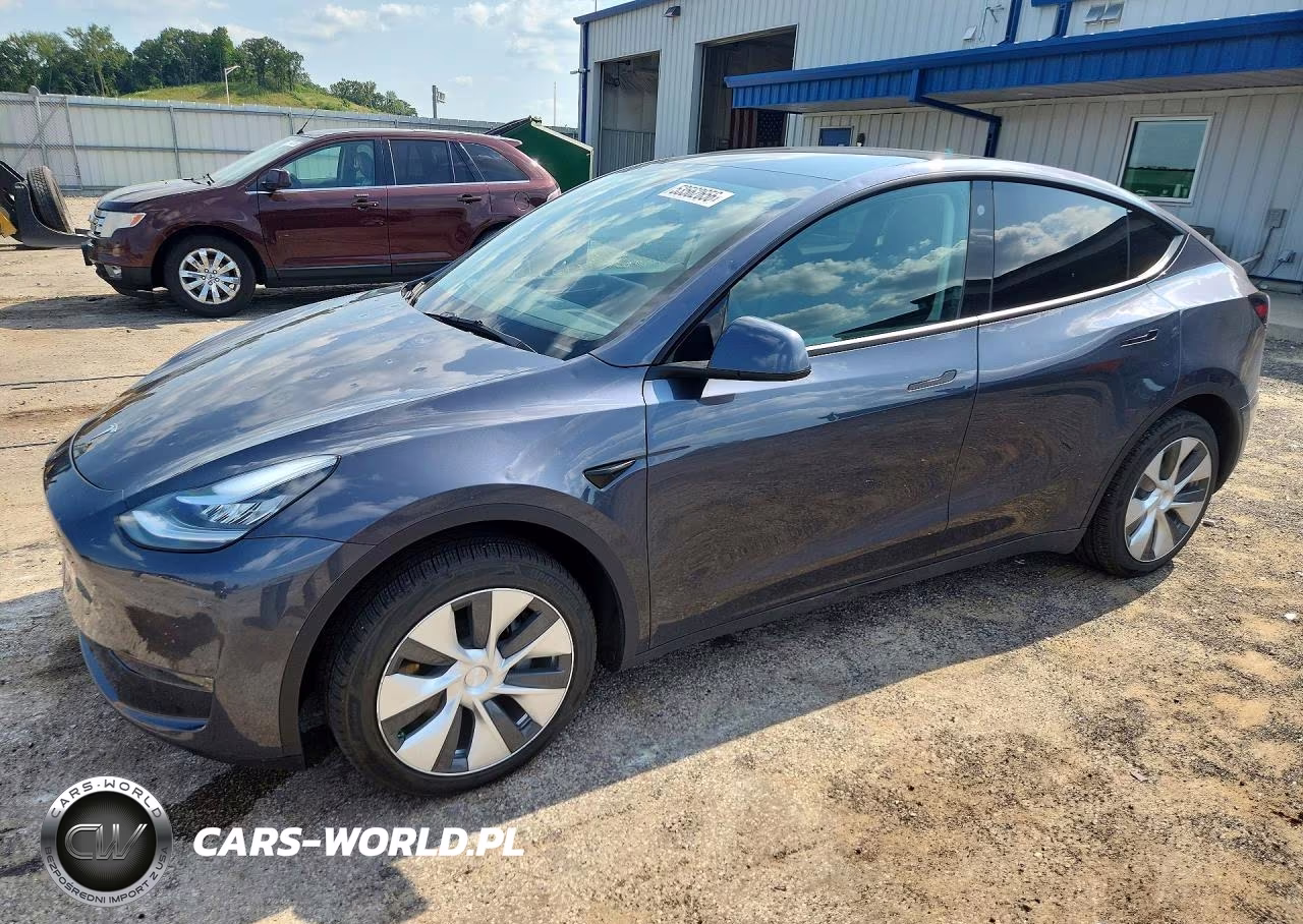 2023 Tesla Model Y – zdjęcie 1 z 12
