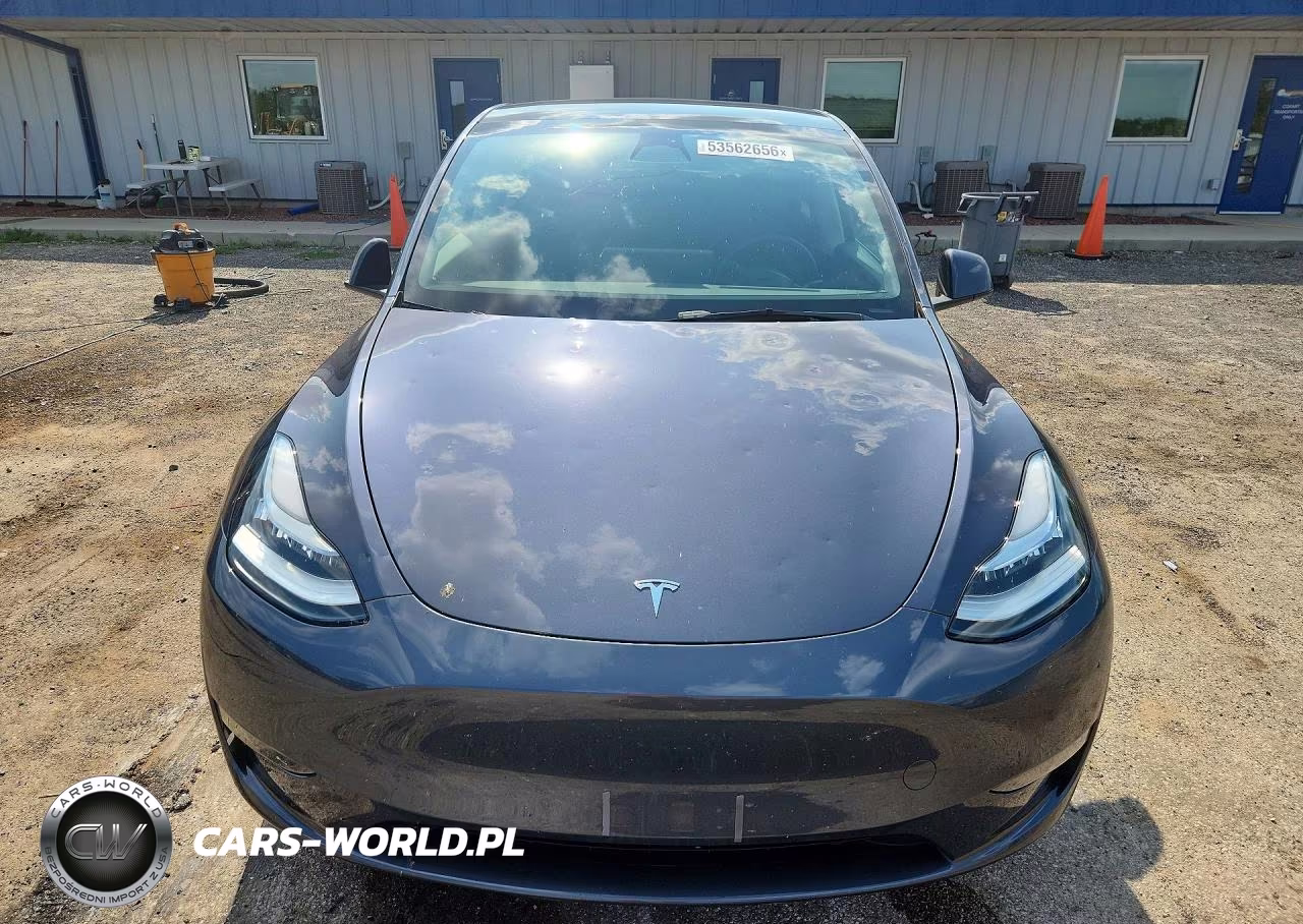 2023 Tesla Model Y VIN:7SAYGDEE8PF614092 - 5