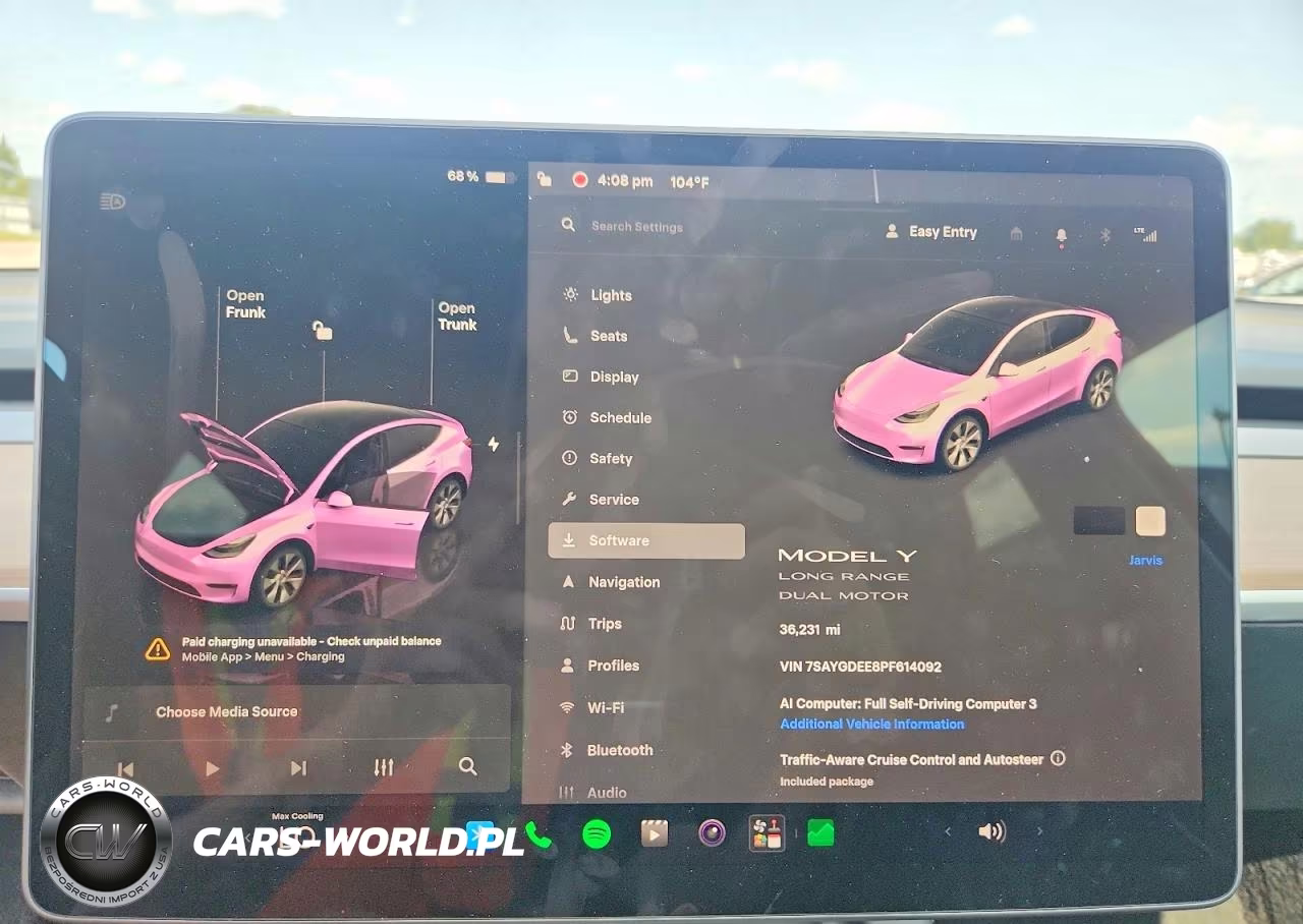 2023 Tesla Model Y VIN:7SAYGDEE8PF614092 - 9
