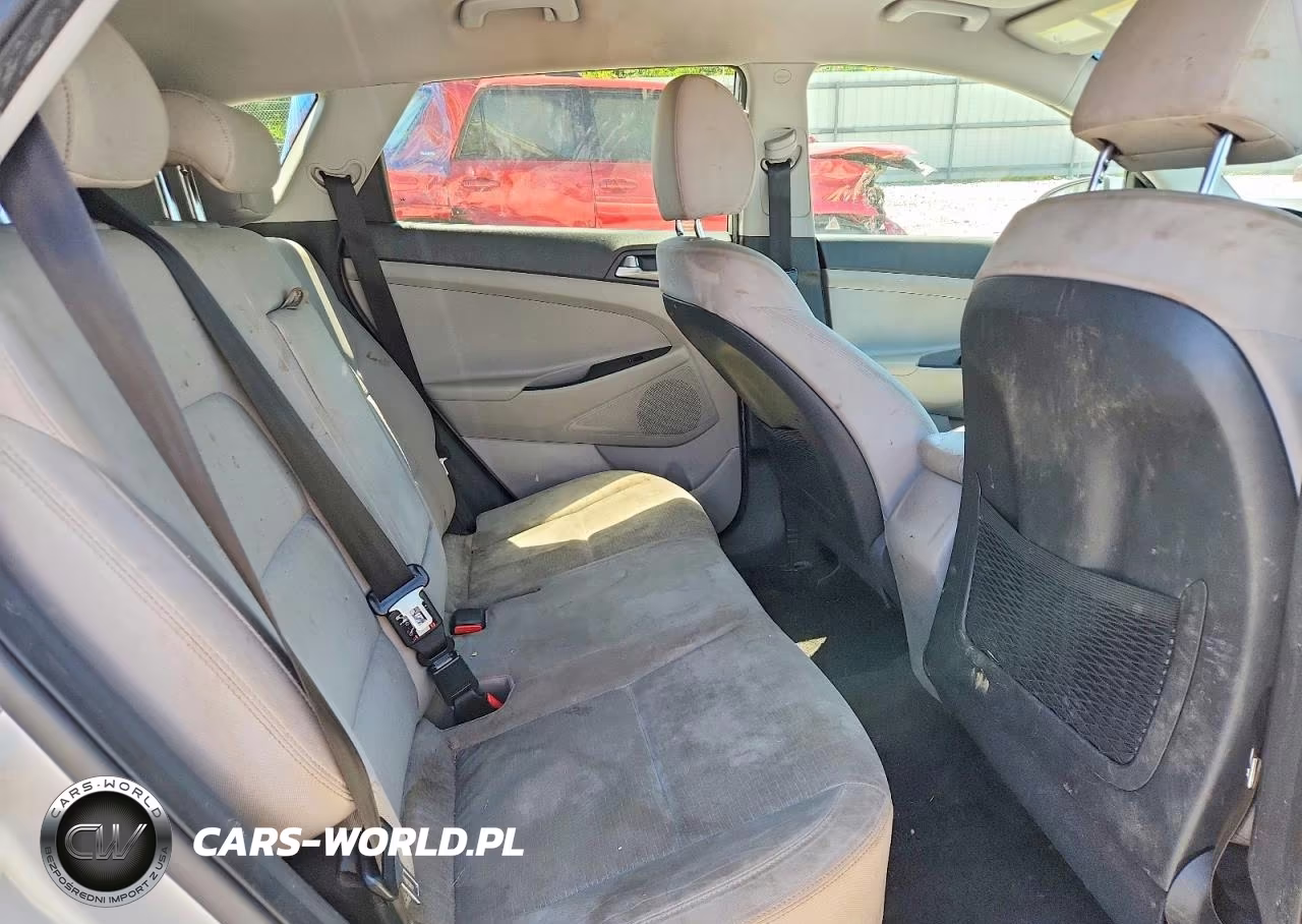 2019 Hyundai Tucson Value VIN:KM8J33A41KU863976 - 11