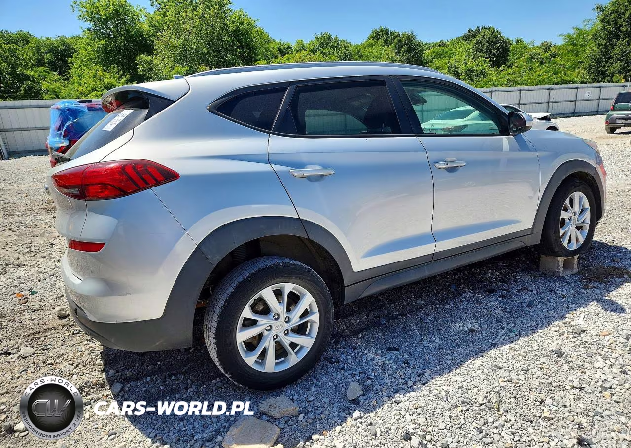 2019 Hyundai Tucson Value VIN:KM8J33A41KU863976 - 3
