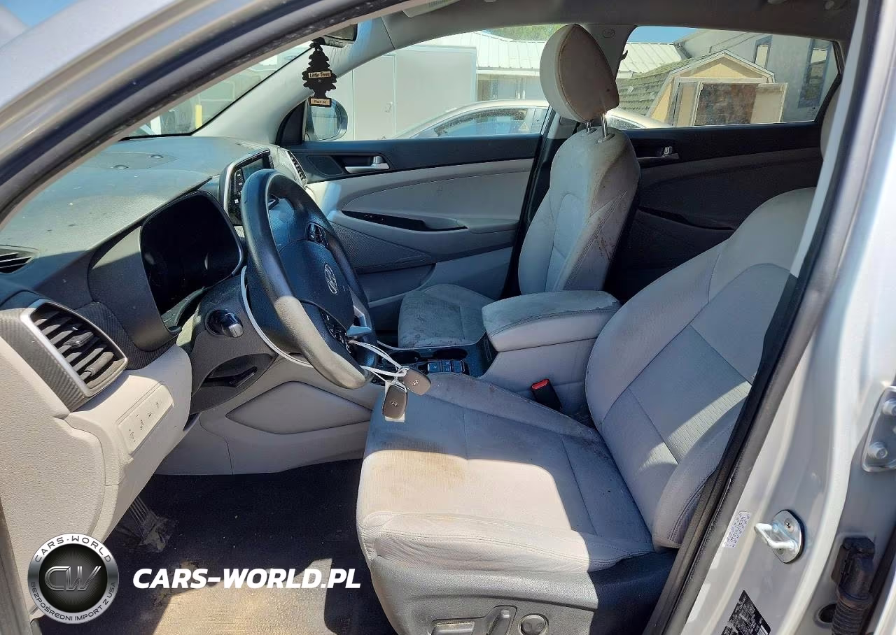 2019 Hyundai Tucson Value VIN:KM8J33A41KU863976 - 7