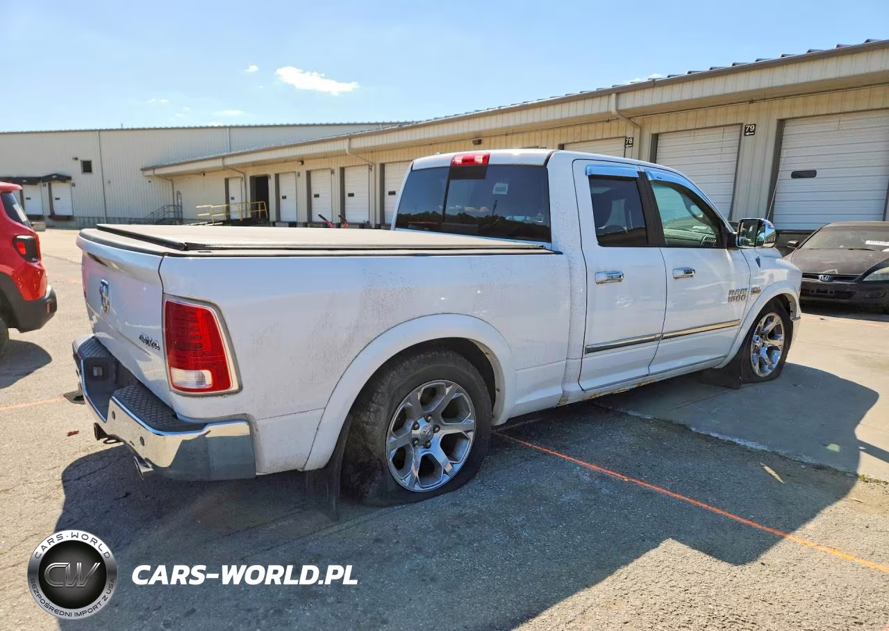 2013 Ram 1500 Laramie VIN:1C6RR7JT4DS507256 - 3