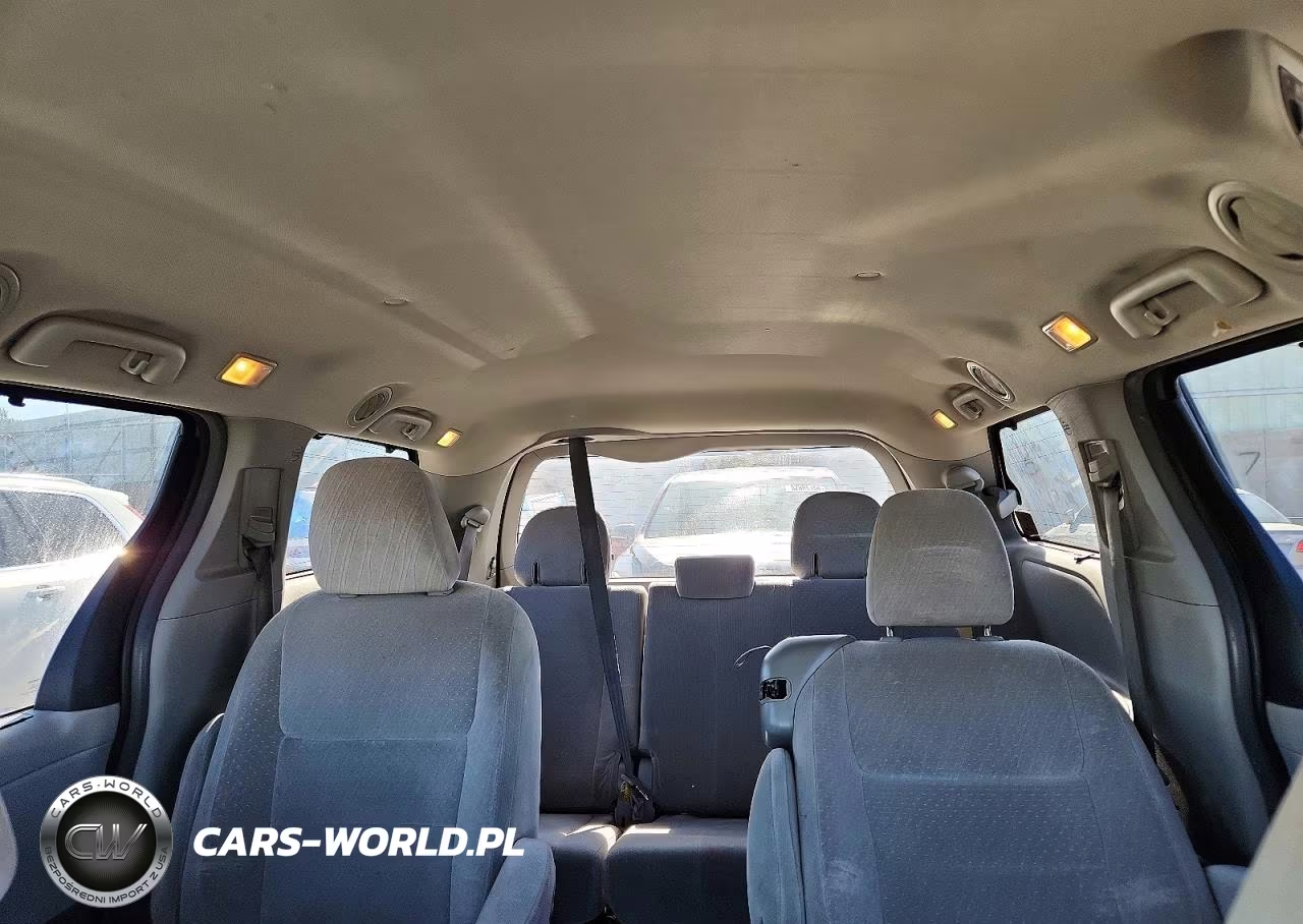 2015 Toyota Sienna Le VIN:5TDKK3DCXFS558467 - 10
