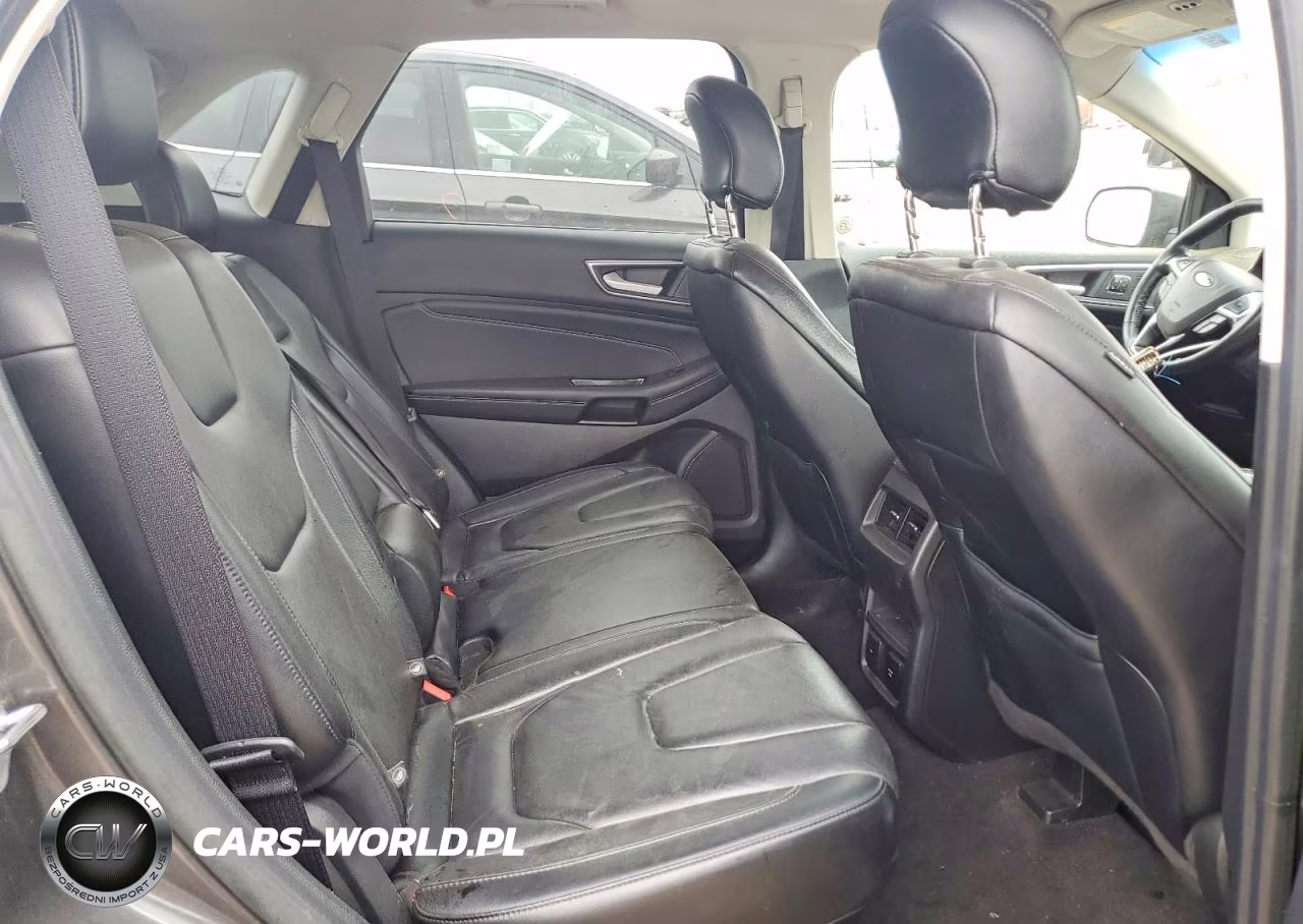 2019 Ford Edge Titanium VIN:2FMPK4K97KBB63009 - 10