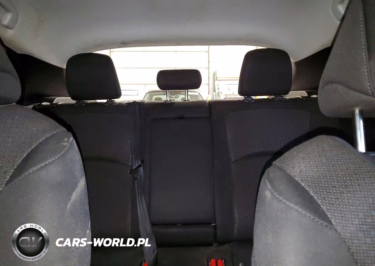 2021 Toyota Prius Le VIN:JTDKAMFU5M3145837 - 10