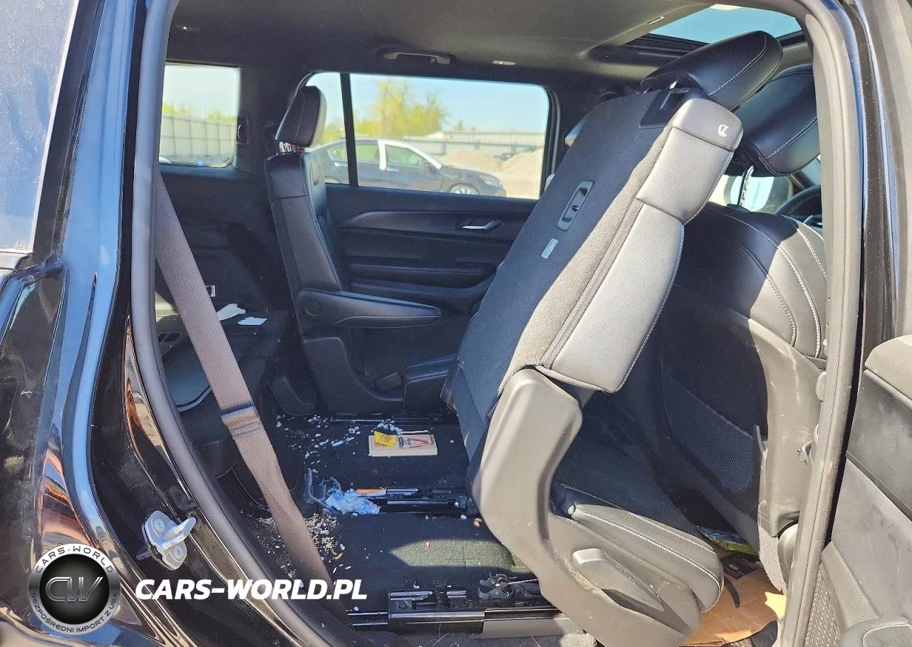2025 Jeep Grand Cherokee L Laredo VIN:1C4RJKAGXS8655587 - 11