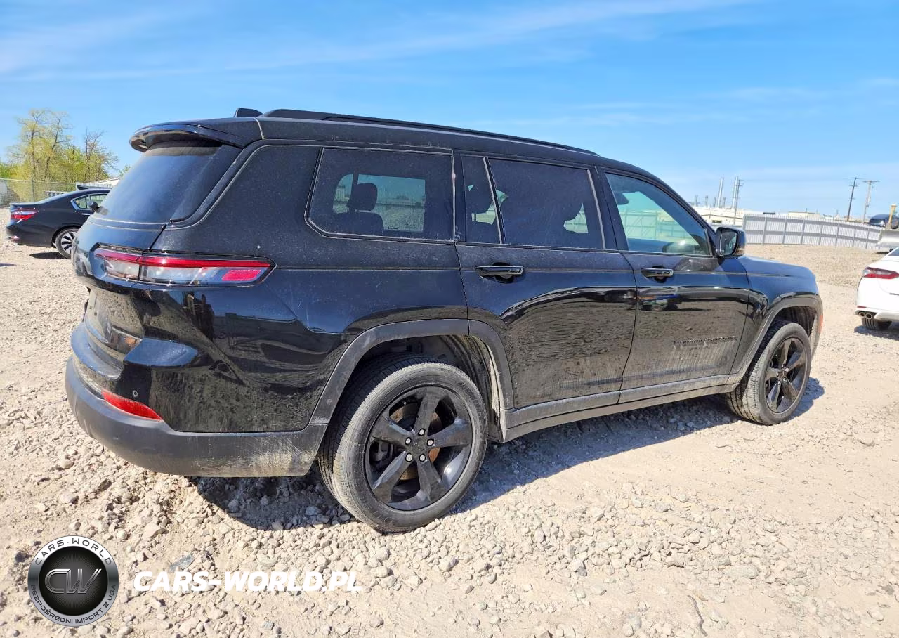 2025 Jeep Grand Cherokee L Laredo VIN:1C4RJKAGXS8655587 - 3