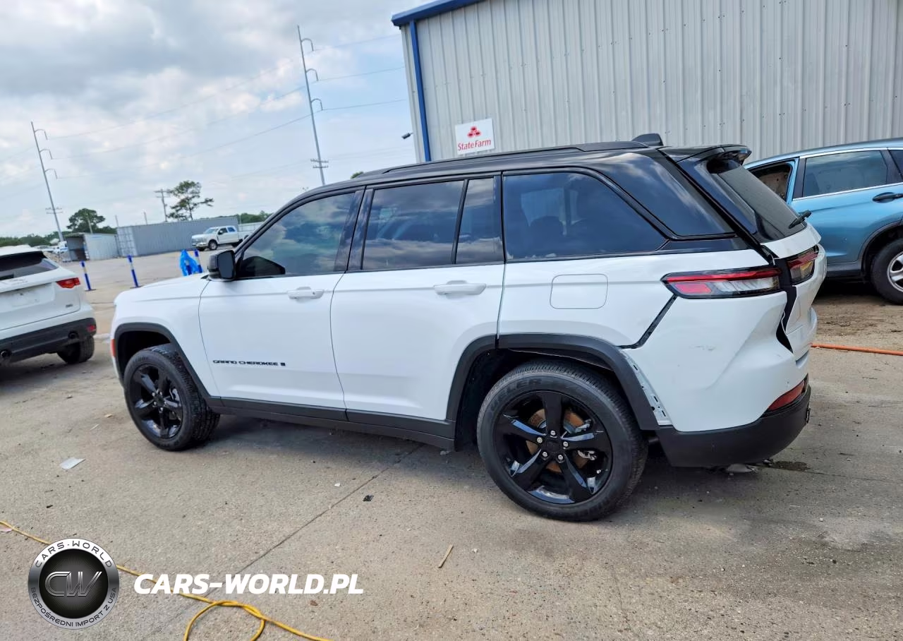 2025 Jeep Grand Cherokee Laredo VIN:1C4RJGAG7SC334519 - 2