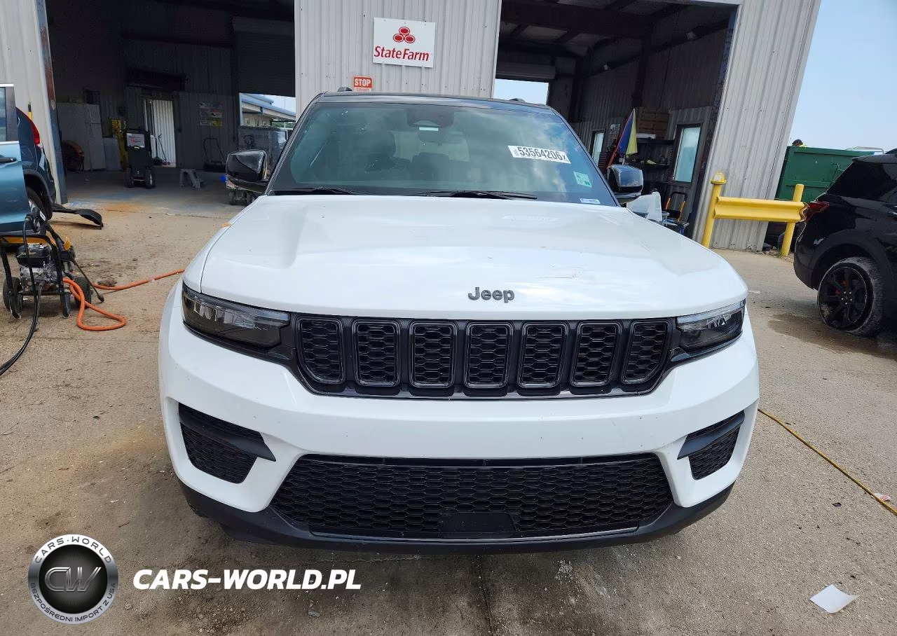 2025 Jeep Grand Cherokee Laredo VIN:1C4RJGAG7SC334519 - 5