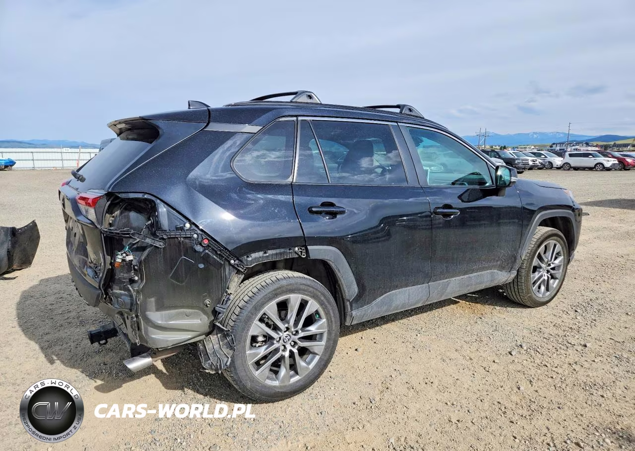 2023 Toyota Rav4 Xle Premium VIN:2T3A1RFV8PC370225 - 3