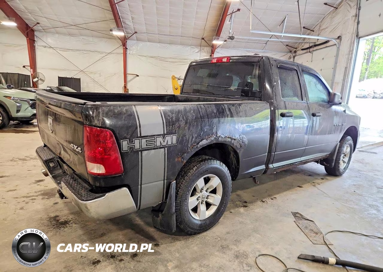 2010 Dodge 1500 VIN:1D7RV1GT6AS217725 - 3