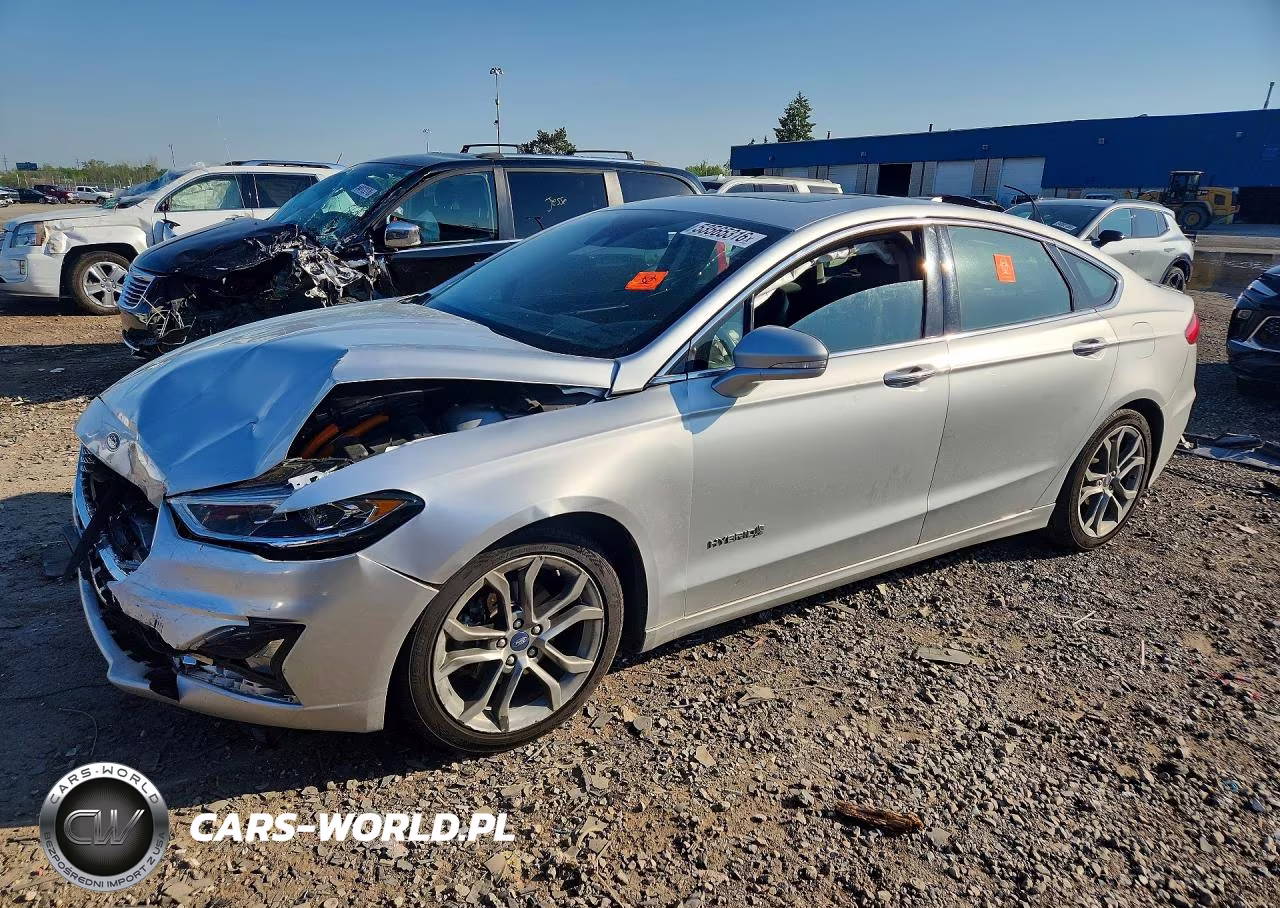 2019 Ford Fusion Titanium – zdjęcie 1 z 12