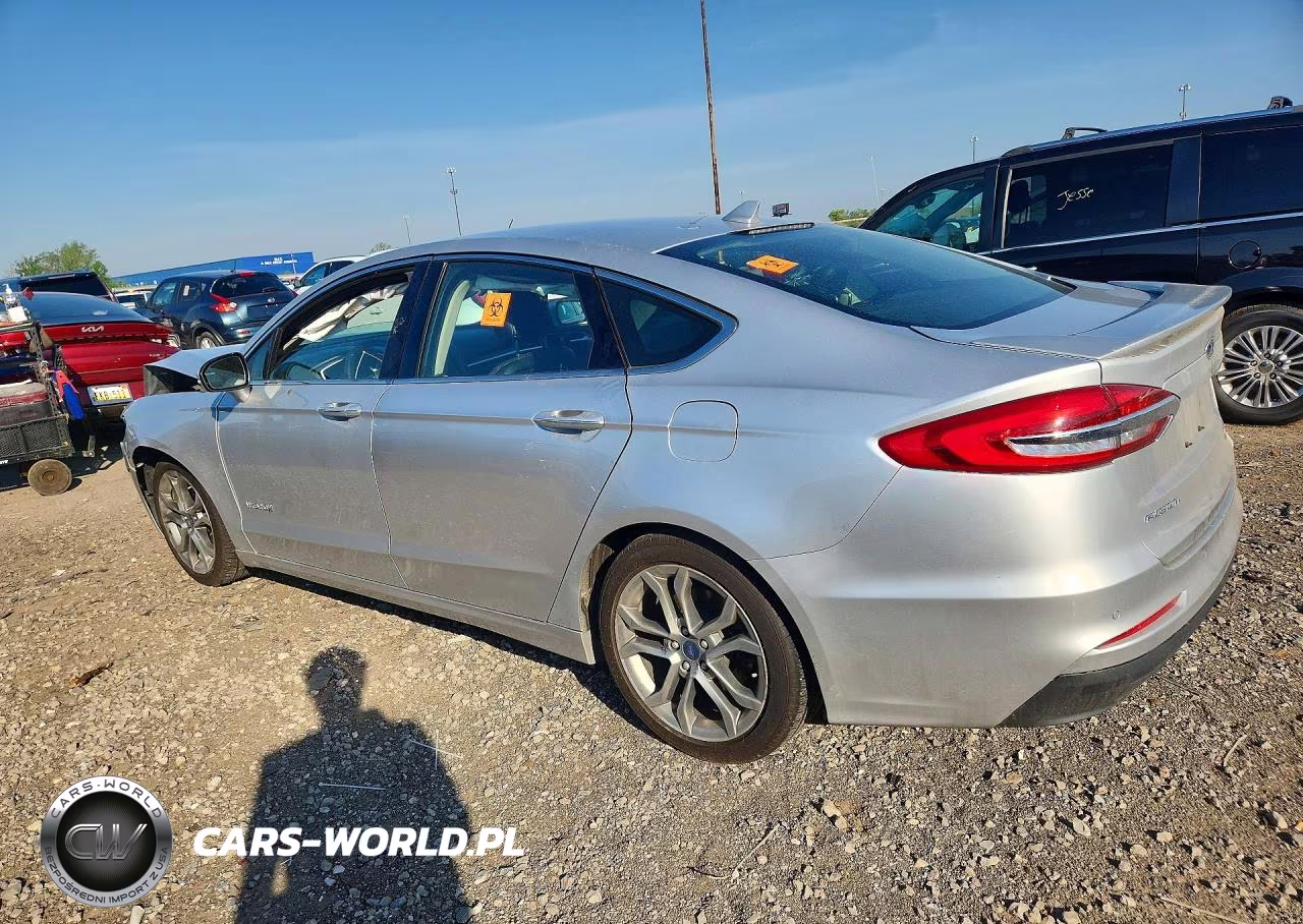 2019 Ford Fusion Titanium VIN:3FA6P0RU6KR259323 - 2