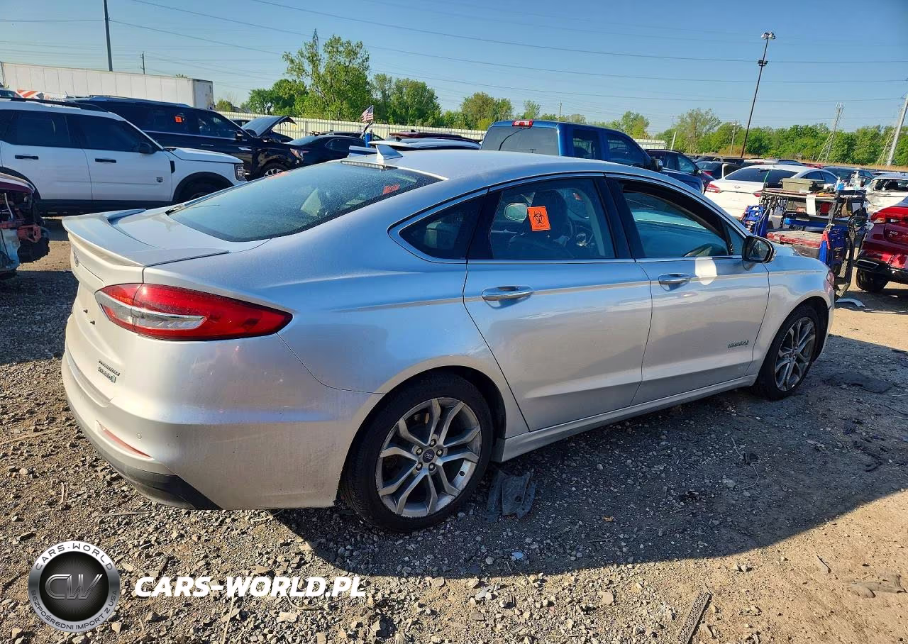 2019 Ford Fusion Titanium VIN:3FA6P0RU6KR259323 - 3