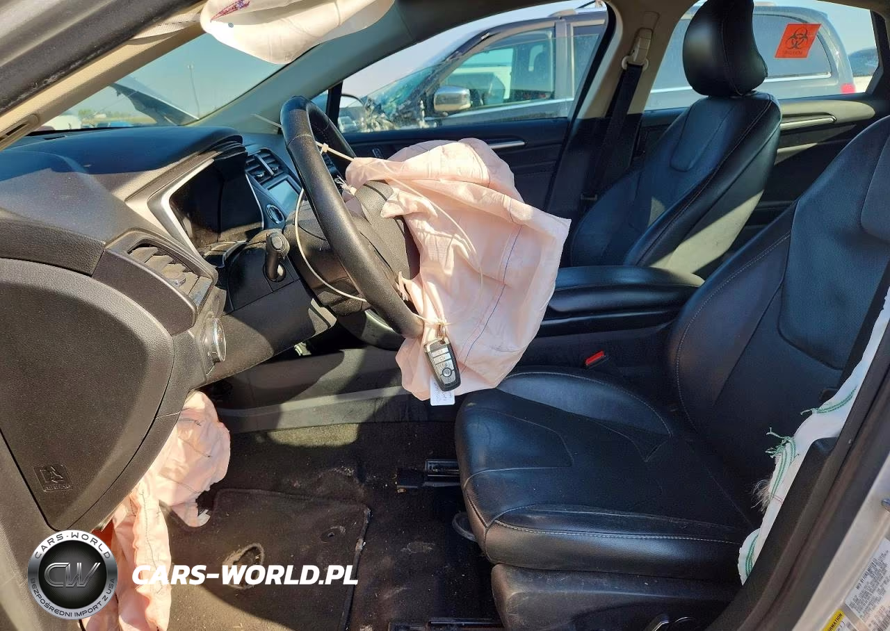 2019 Ford Fusion Titanium VIN:3FA6P0RU6KR259323 - 7
