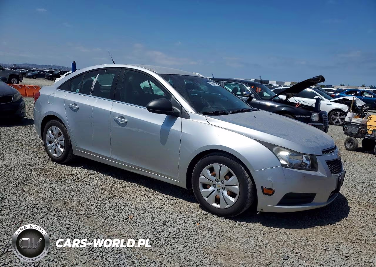 2012 Chevrolet Cruze Ls VIN:1G1PC5SH6C7203341 - 4