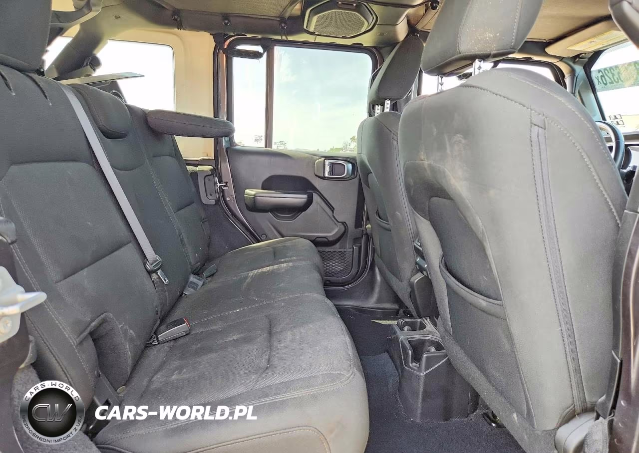 2018 Jeep Wrangler Unlimited Sport VIN:1C4HJXDN7JW189176 - 10