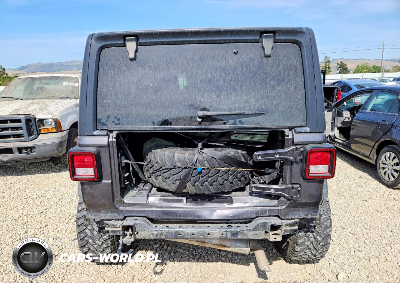 2018 Jeep Wrangler Unlimited Sport VIN:1C4HJXDN7JW189176 - 6