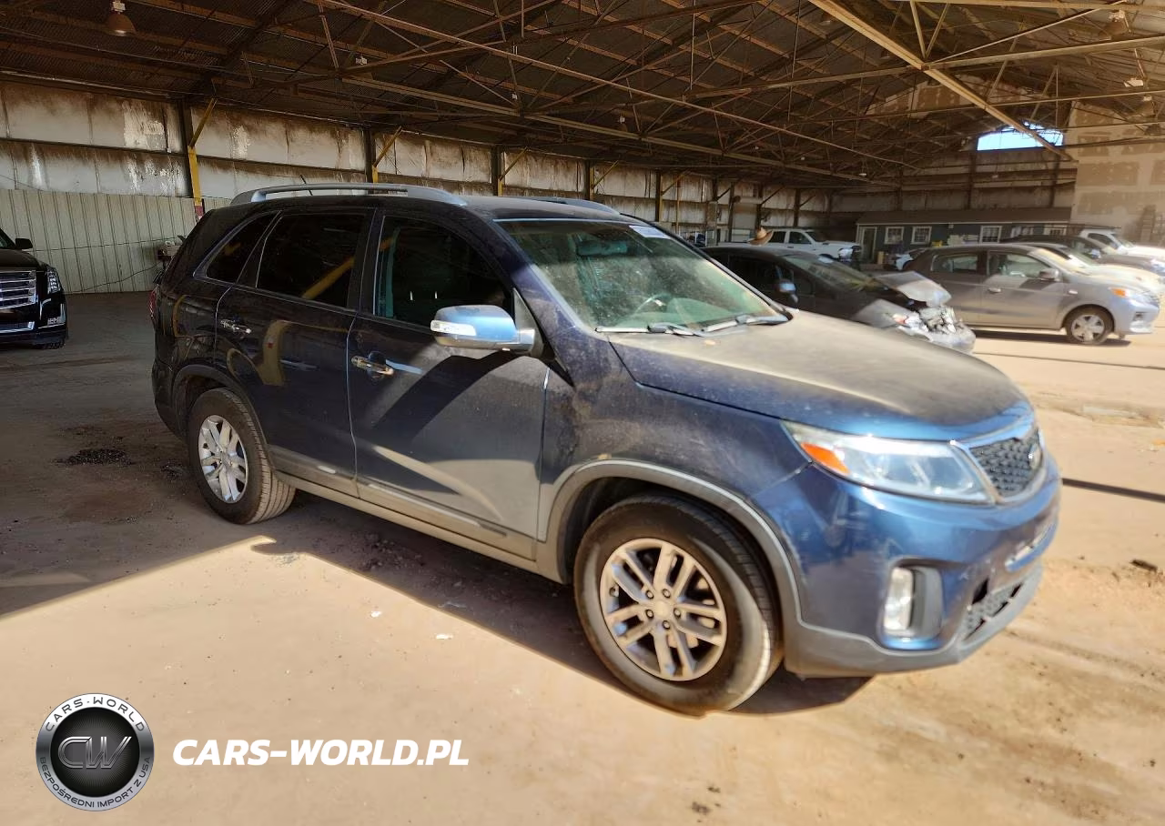 2014 Kia Sorento Lx VIN:5XYKT4A62EG503640 - 4