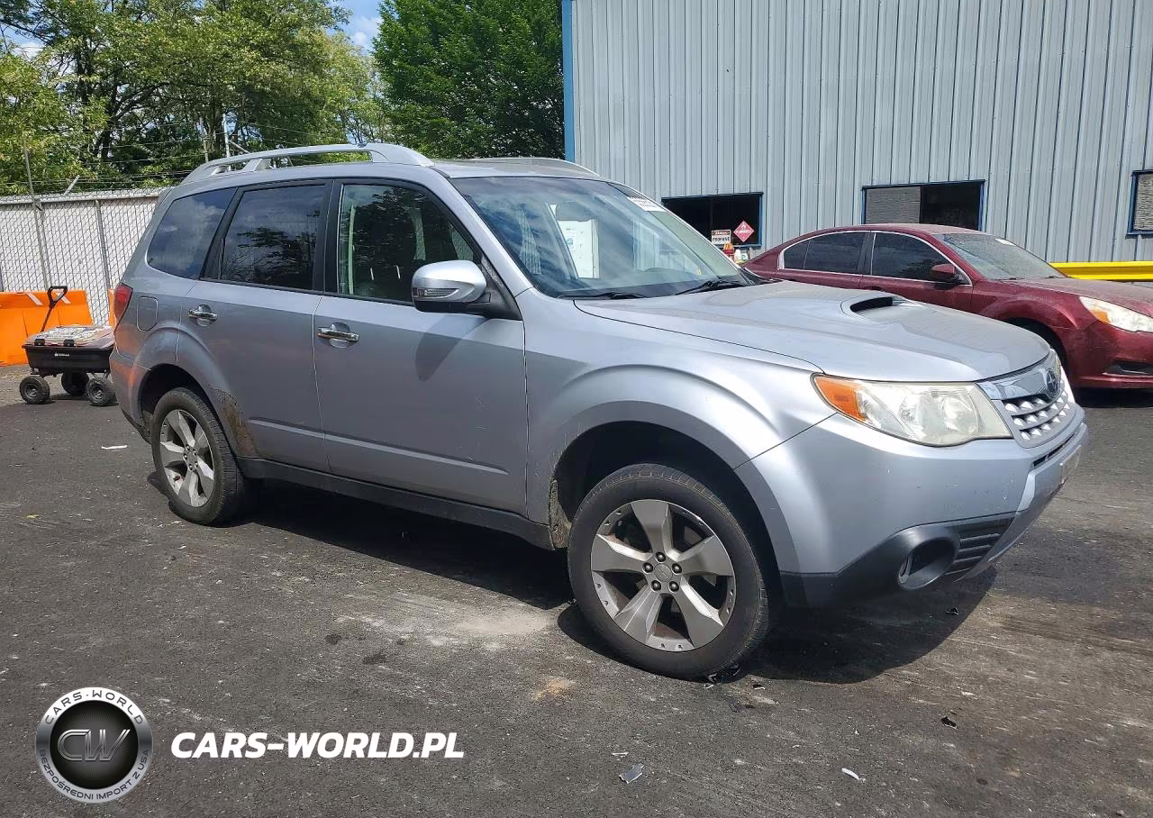 2013 Subaru Forester Touring VIN:JF2SHGGC6DH421997 - 4