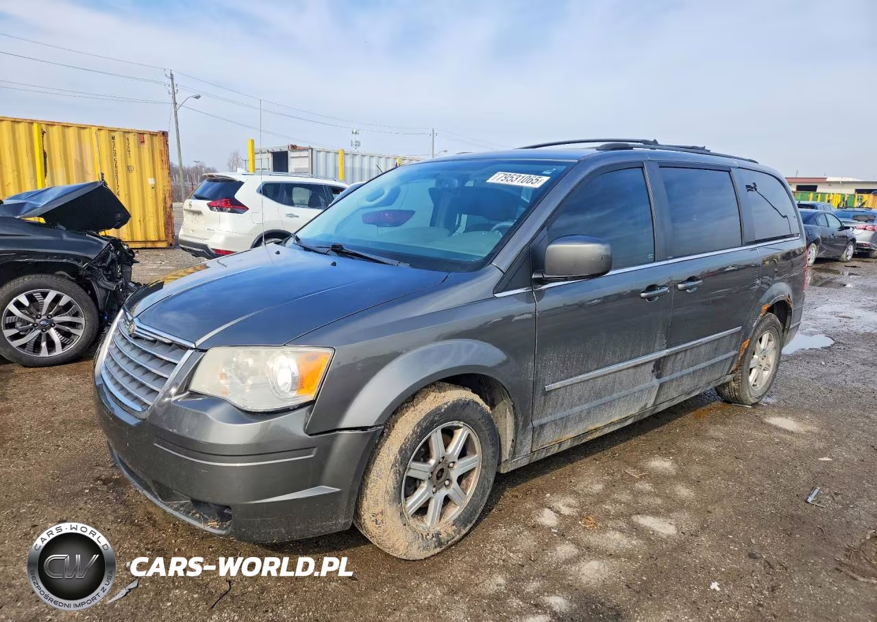 2010 Chrysler Town & Country Touring