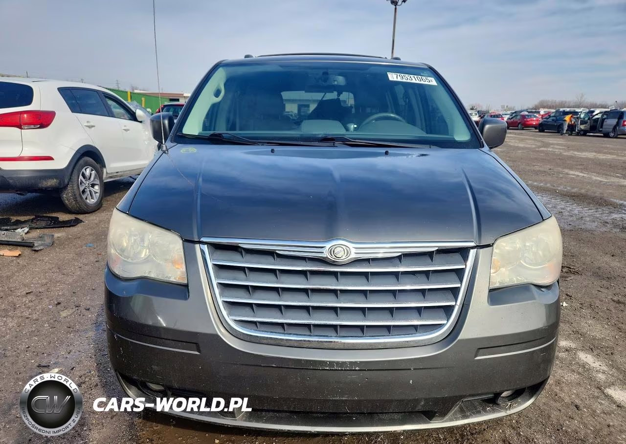 2010 Chrysler Town & Country Touring VIN:2A4RR5DX7AR240438 - 5
