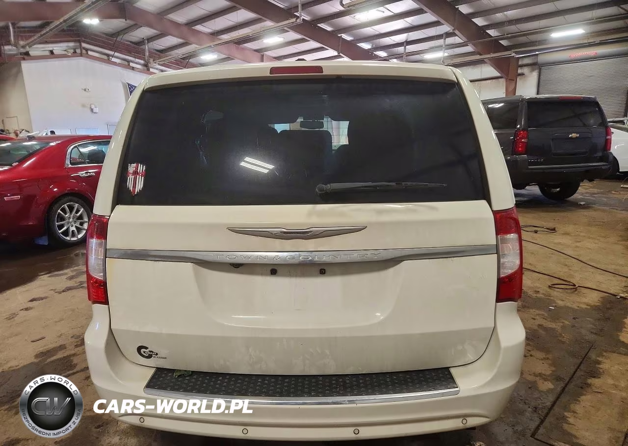 2013 Chrysler Town & Country Touring L VIN:2C4RC1CG2DR536196 - 6