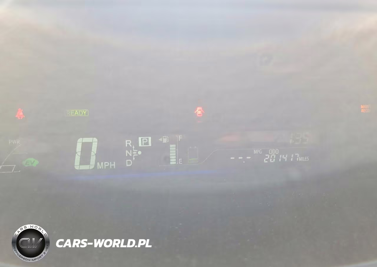 2014 Toyota Prius V Three VIN:JTDZN3EU8E3363612 - 9