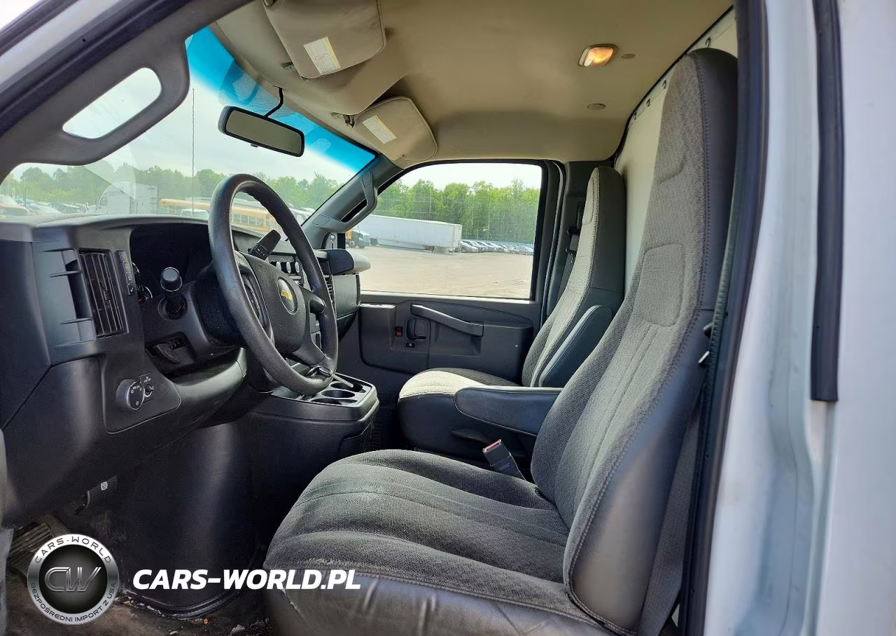 2019 Chevrolet Express G3500 VIN:1GB3GRCG8K1160067 - 7