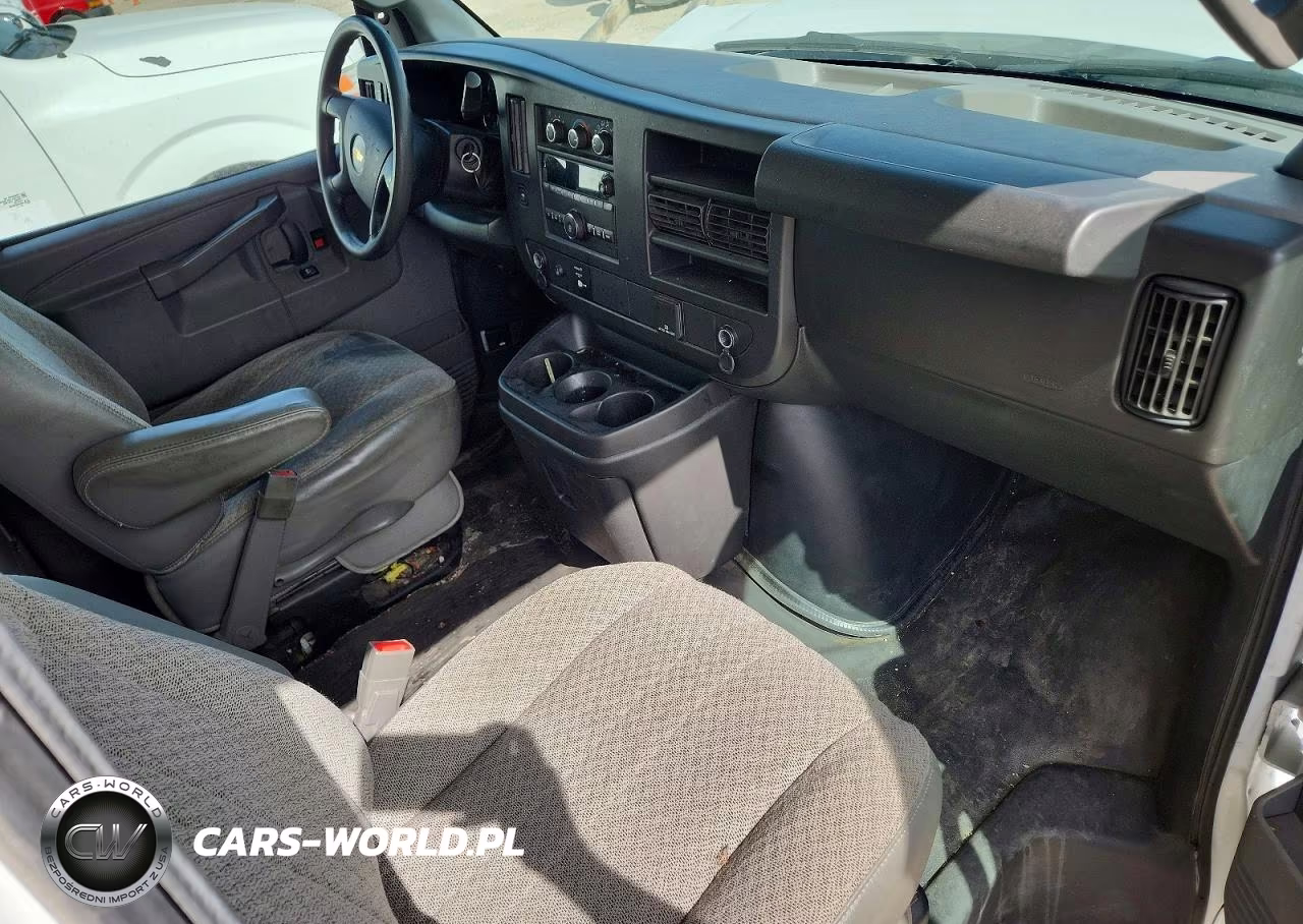 2019 Chevrolet Express G3500 VIN:1GB3GRCG8K1160067 - 8
