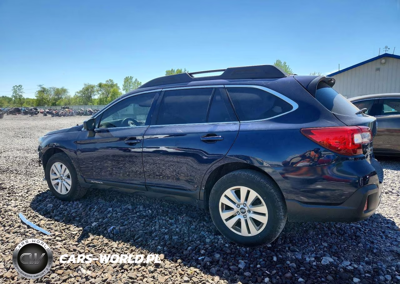 2018 Subaru Outback VIN:4S4BSAAC2J3257576 - 2
