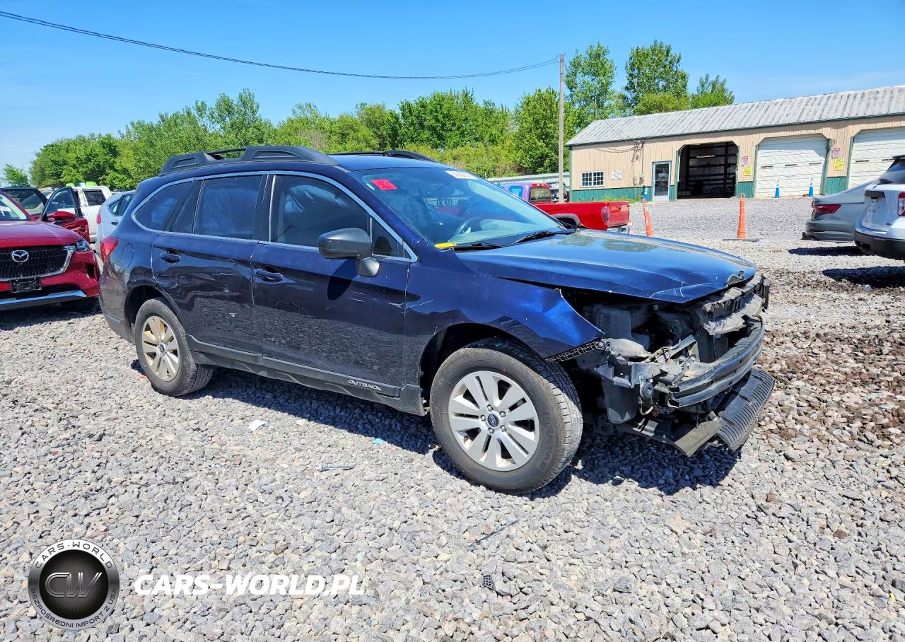 2018 Subaru Outback VIN:4S4BSAAC2J3257576 - 4
