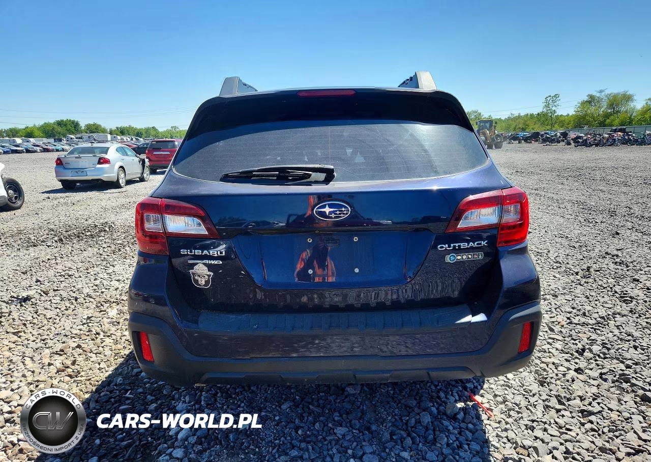 2018 Subaru Outback VIN:4S4BSAAC2J3257576 - 6