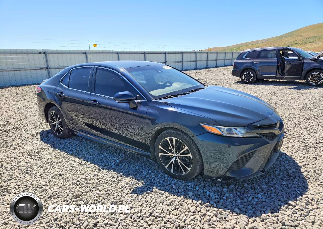 2018 Toyota Camry Se VIN:4T1B11HK6JU597162 - 4