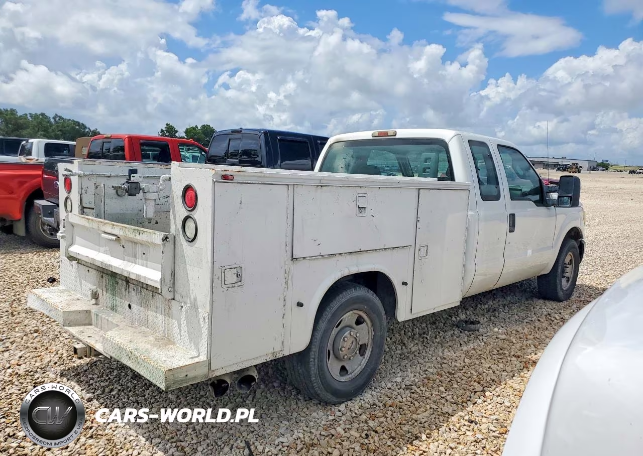 2011 Ford F250 Super Duty VIN:1FT7X2ATXBEC24476 - 3