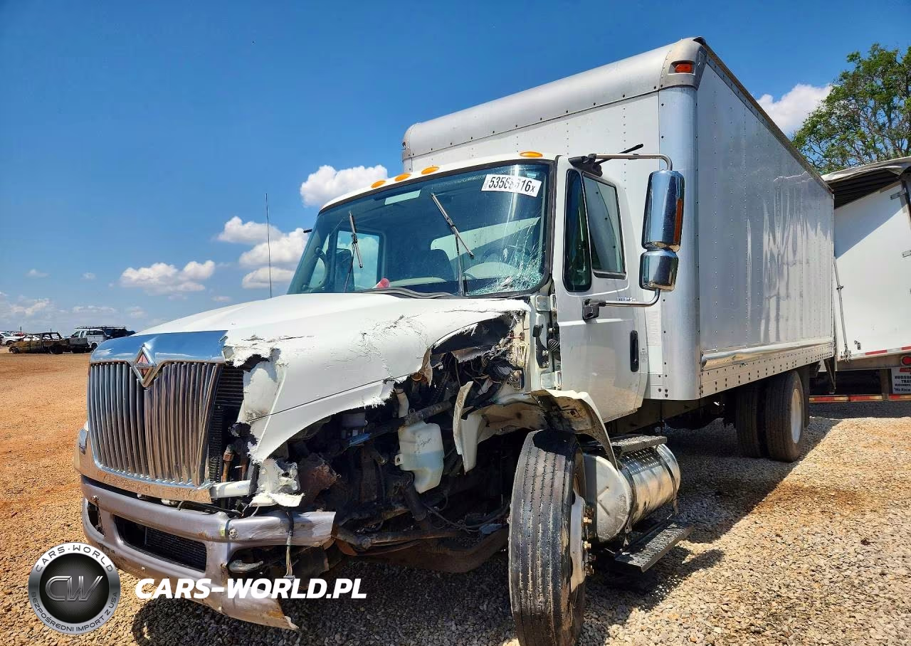 2009 International 4300 Box Truck