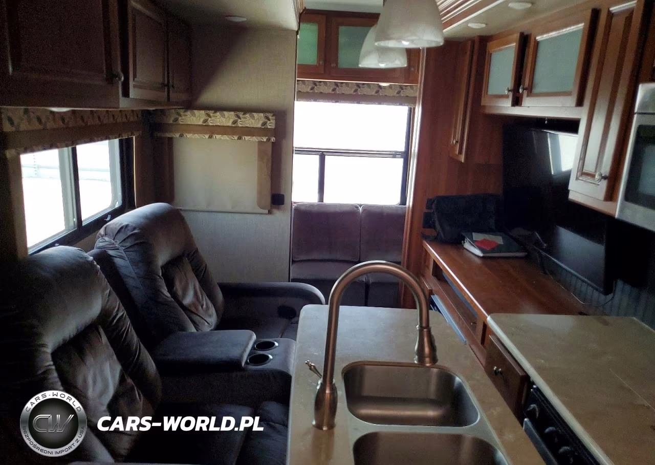 2015 Redwood Cypress Camper VIN:4V0FC3629FR005431 - 6