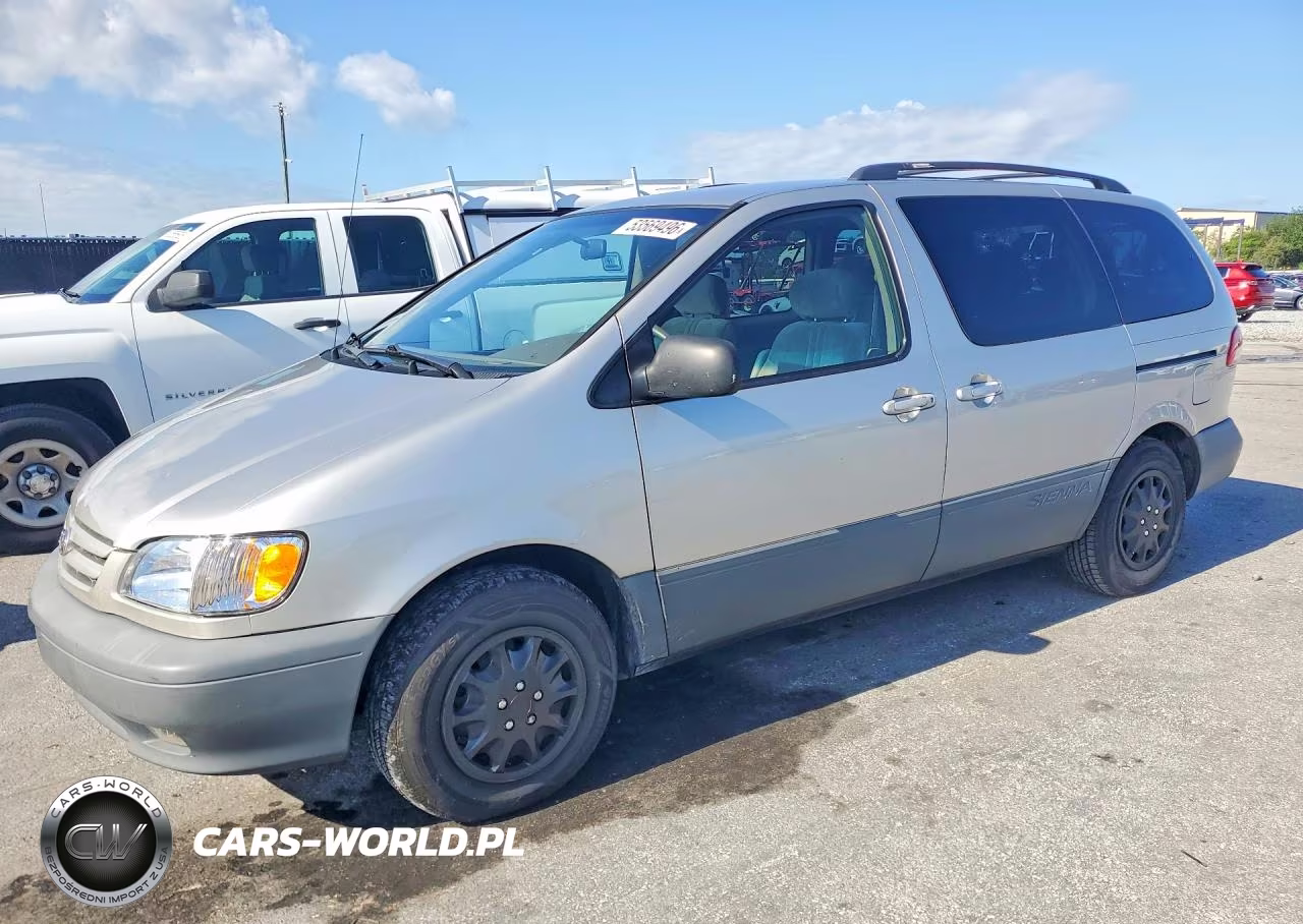 2001 Toyota Sienna Le