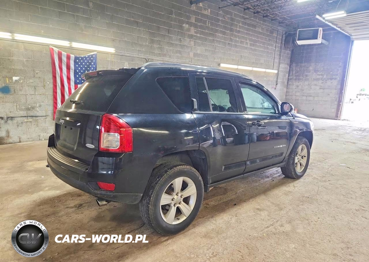2012 Jeep Compass VIN:1C4NJDEB9CD613347 - 3