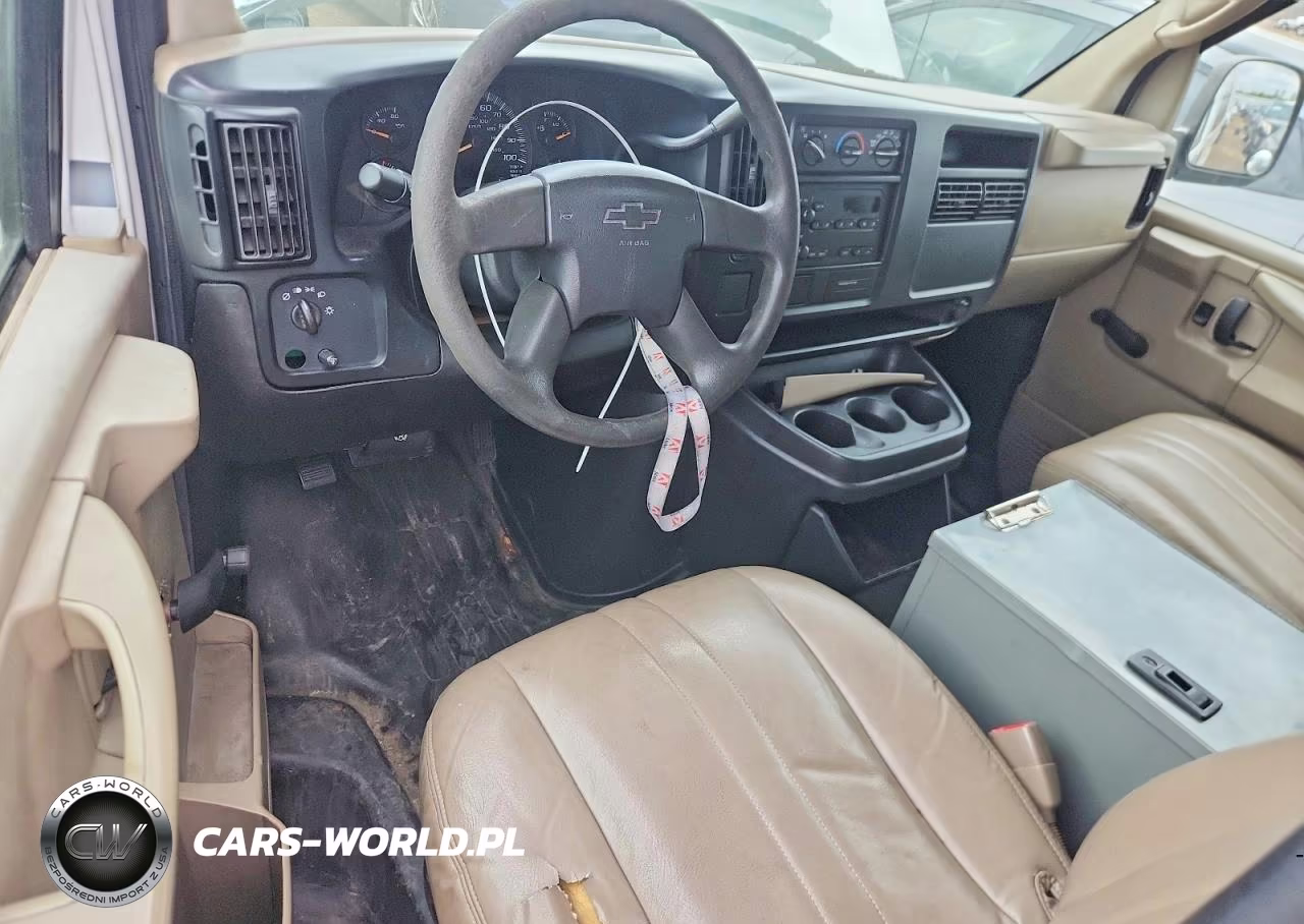 2007 Chev Express VIN:1GCFG15X971206794 - 8