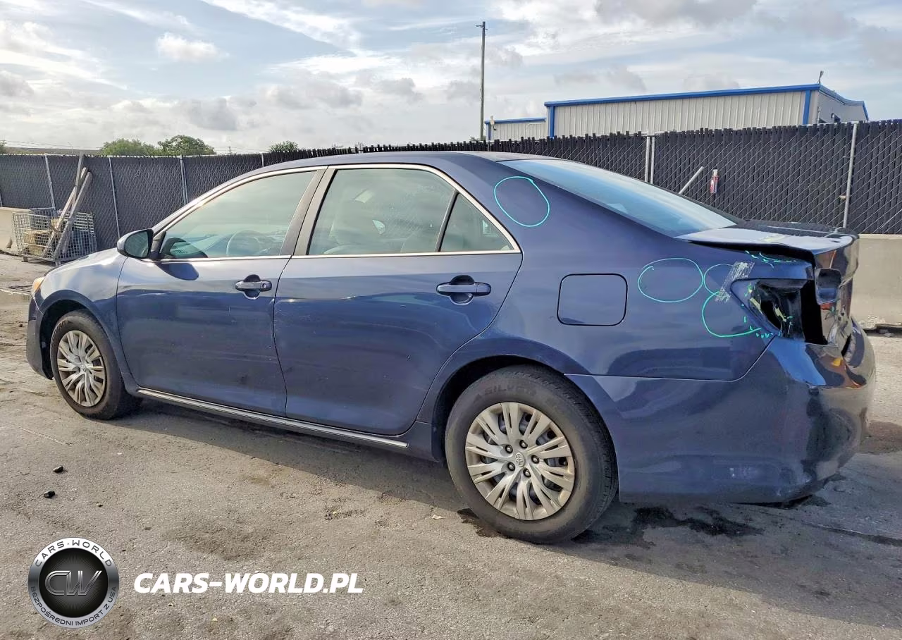 2014 Toyota Camry Le VIN:4T1BF1FK2EU819075 - 2