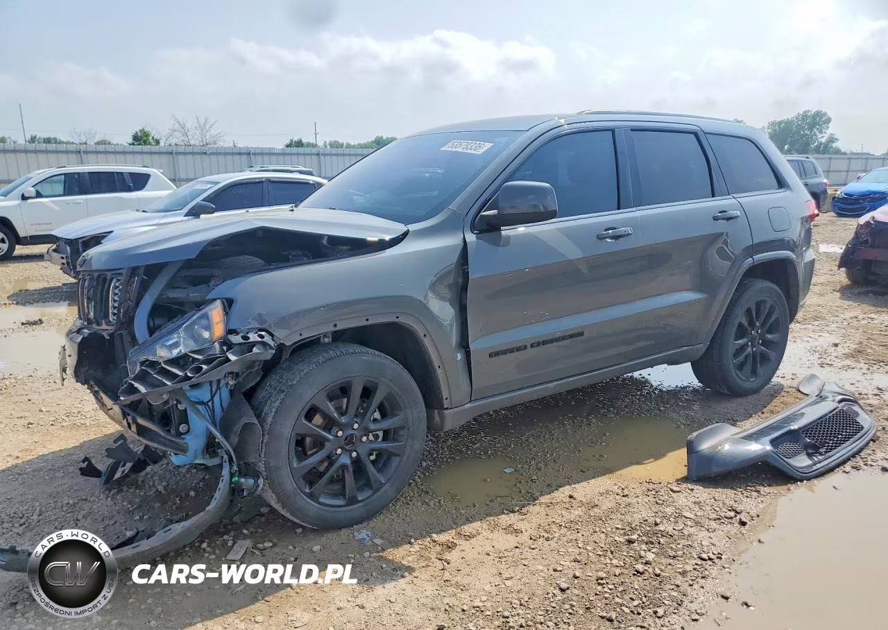 2020 Jeep Grand Cherokee Laredo