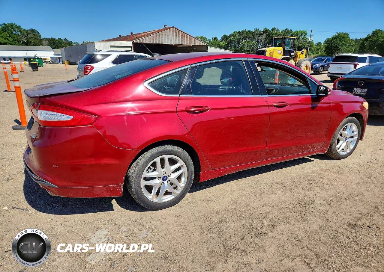 2013 Ford Fusion Se VIN:3FA6P0HRXDR234618 - 3