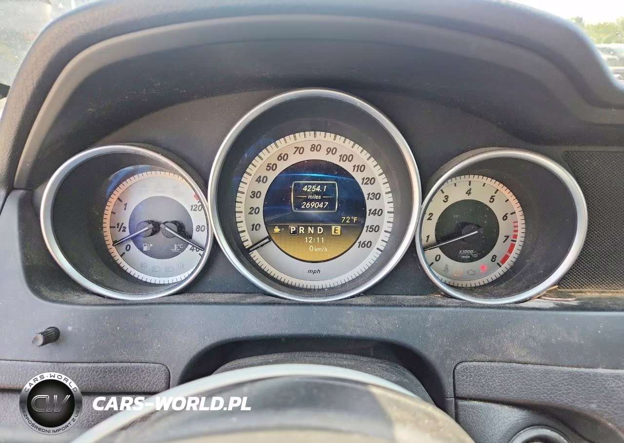 2012 Mercedes-Benz C 300 4Matic VIN:WDDGF8BB8CR206893 - 9