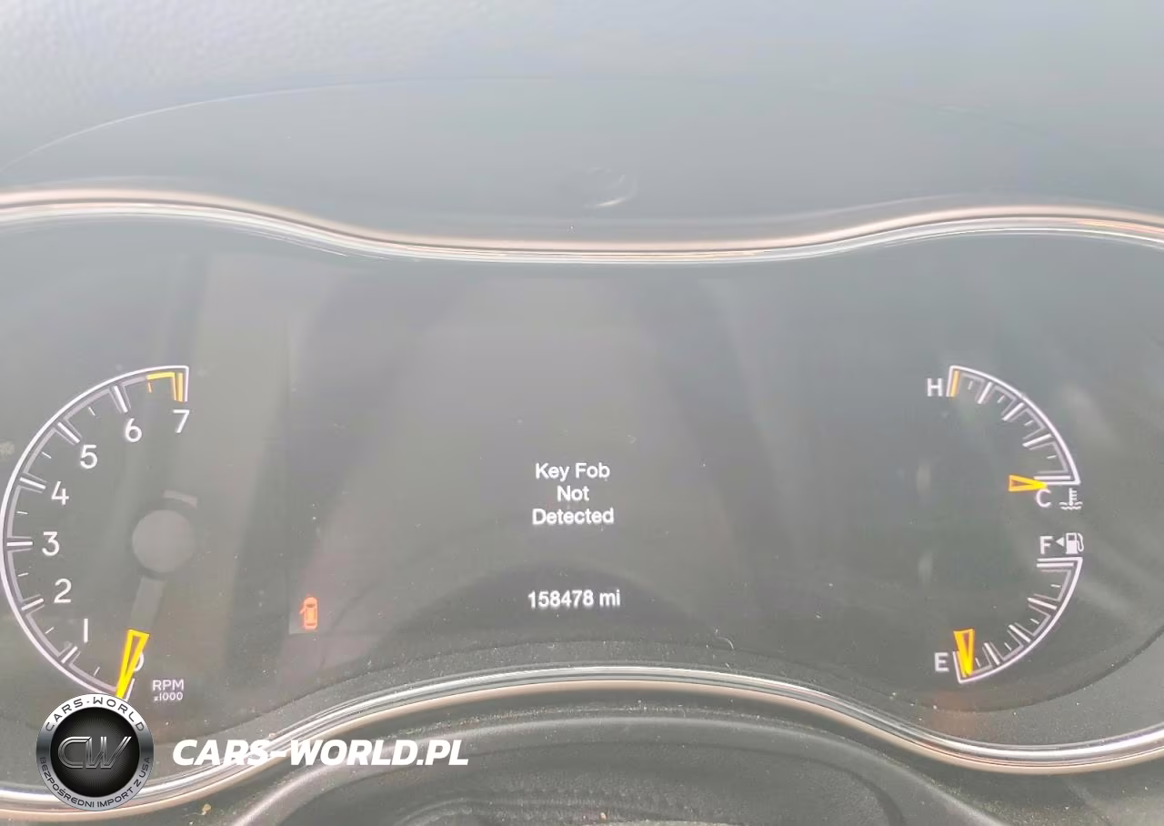 2016 Jeep Grand Cherokee Laredo VIN:1C4RJFAG0GC349171 - 9