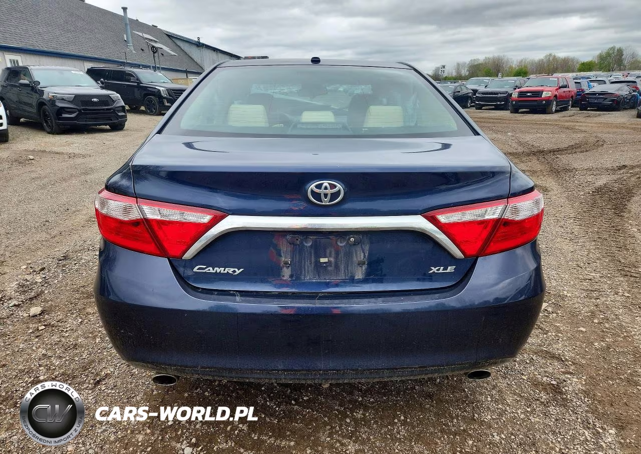 2015 Toyota Camry Xle V6 VIN:4T1BK1FK2FU564943 - 6