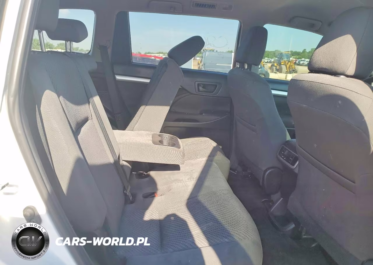 2019 Toyota Highlander Le VIN:5TDZARFH9KS043130 - 11